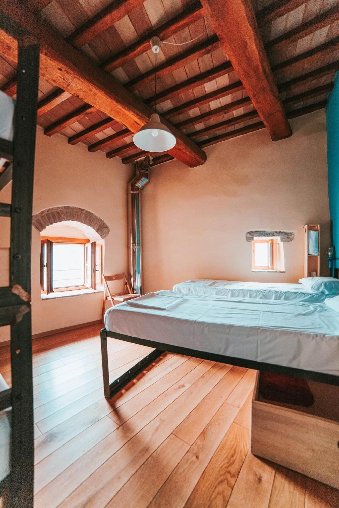 Ostello Bello Assisi Беваня Екстериор снимка