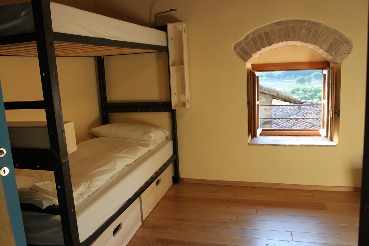 Ostello Bello Assisi Беваня Екстериор снимка